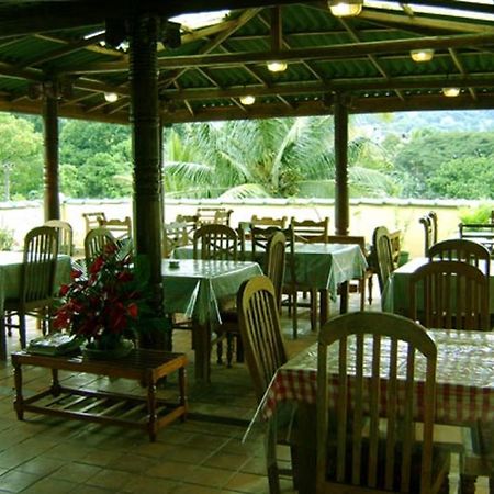 Palm Garden Home Stay Deiyannewela Buitenkant foto