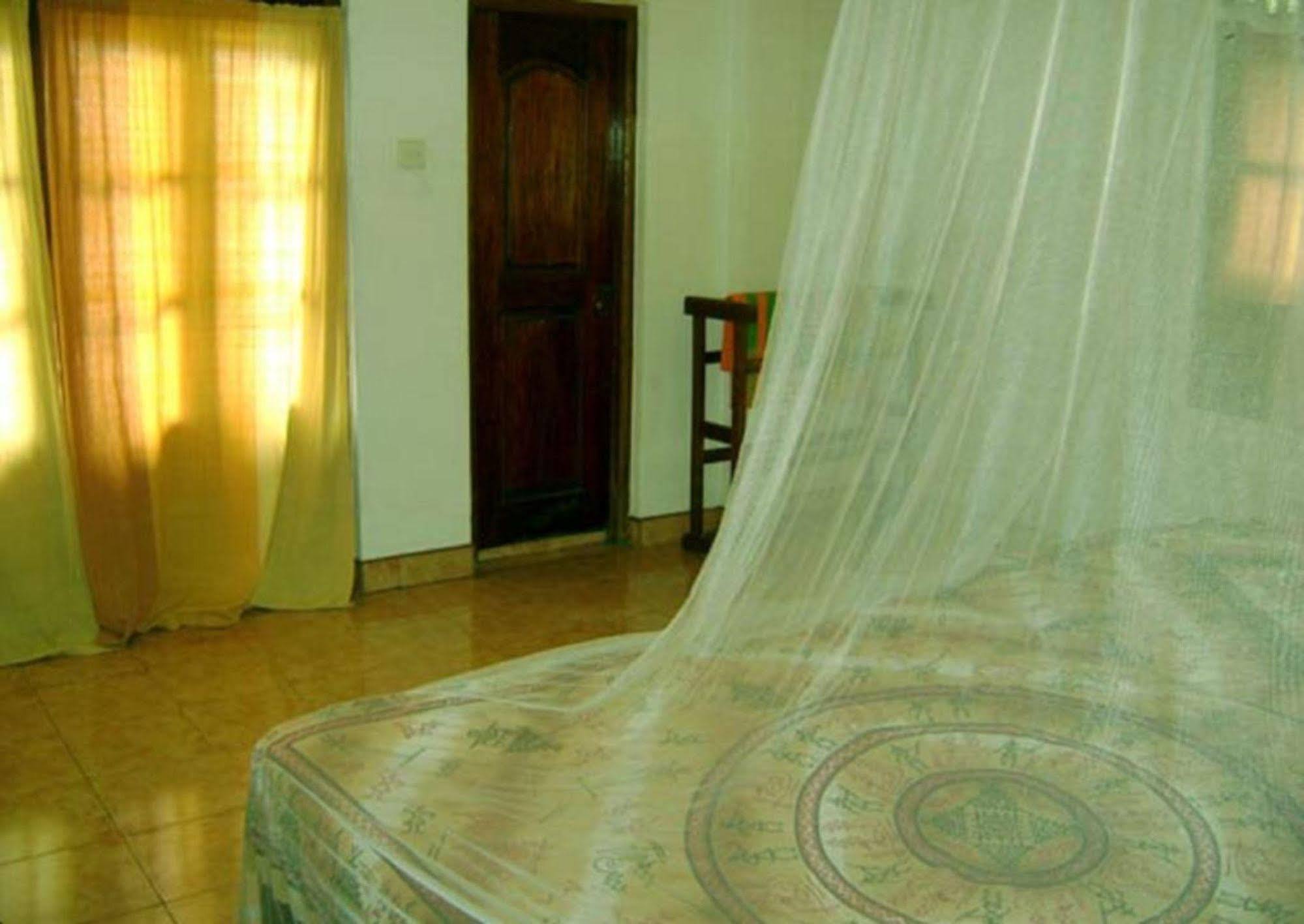 Palm Garden Home Stay Deiyannewela Buitenkant foto